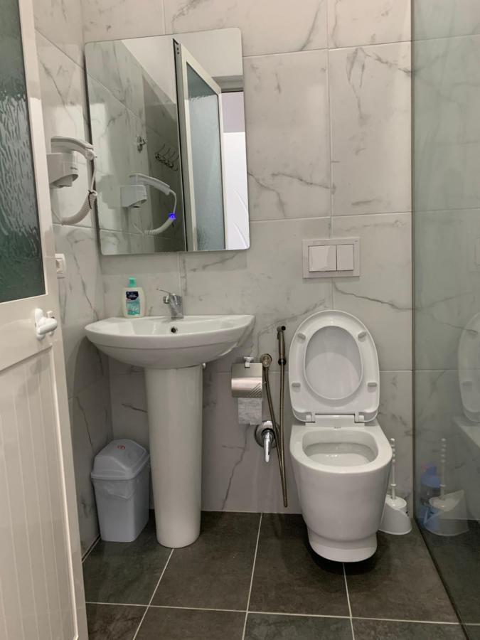 Hotel Restaurant Deso Shijak 외부 사진